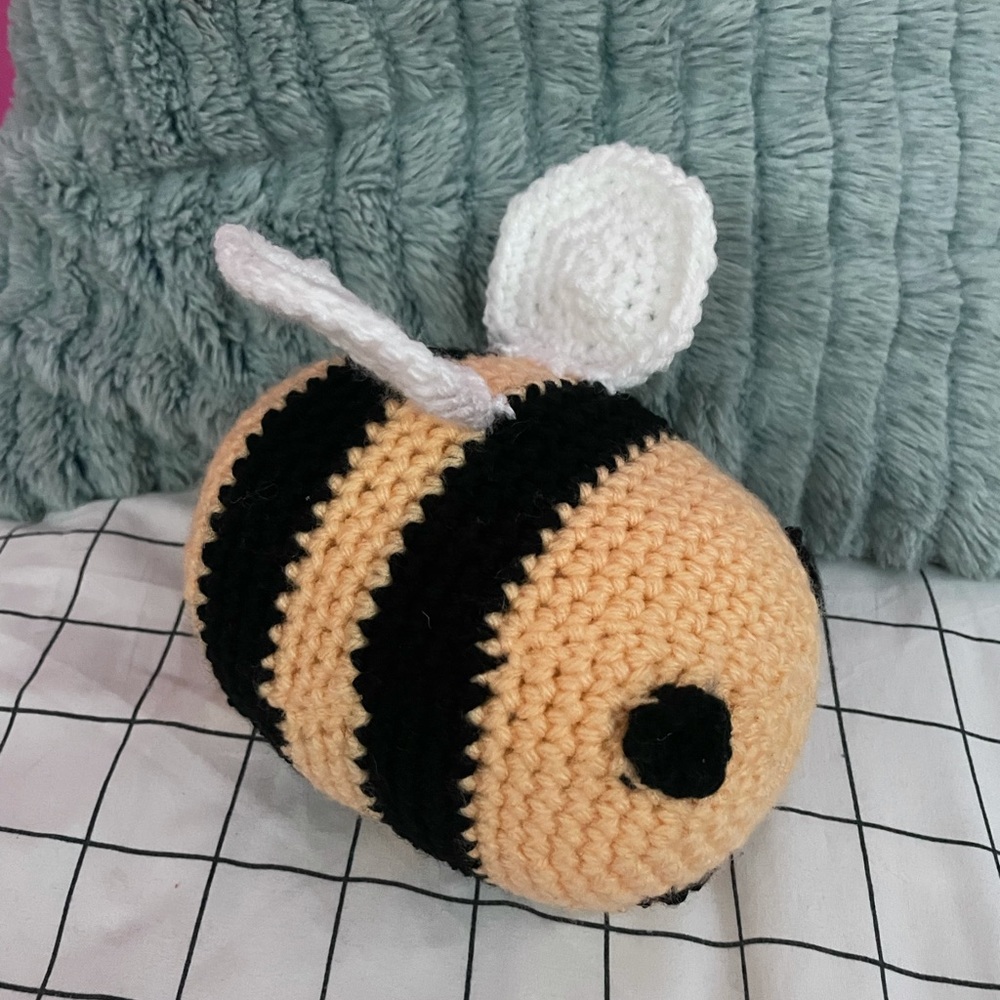 Crotchet bee!! Homemade!